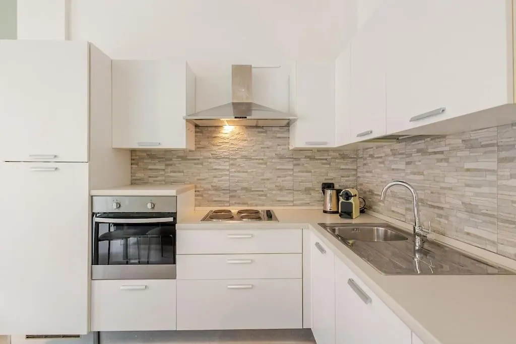 Urban House - Exclusive Park House Navigli Milan Center Appartement 0*,  Italië