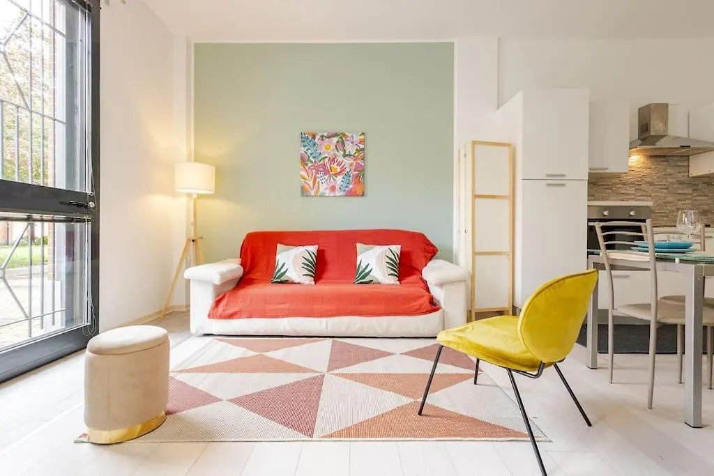 Urban House - Exclusive Park House Navigli Milan Centerアパートメント イタリア