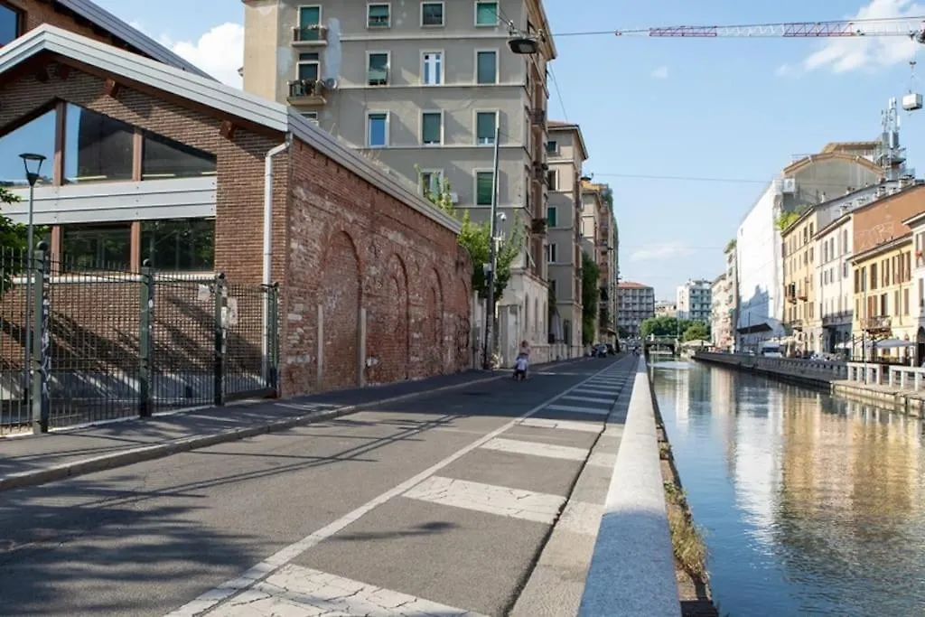 アパート Urban House - Exclusive Park House Navigli Milan Centerアパートメント